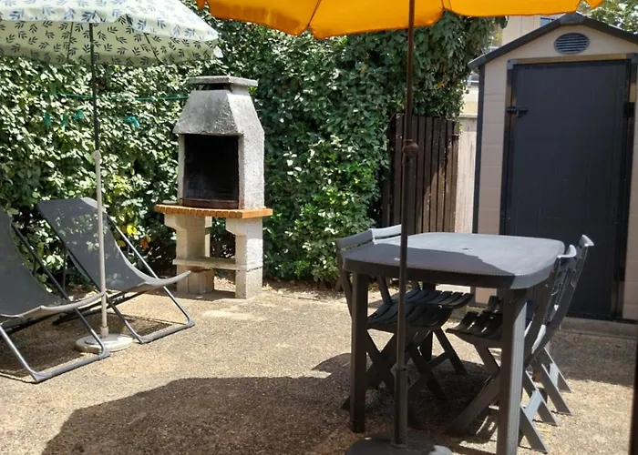 Appartement Biscarrosse-plage Jolie Maisonnette Avec Terrasse Privative - 200m De La *